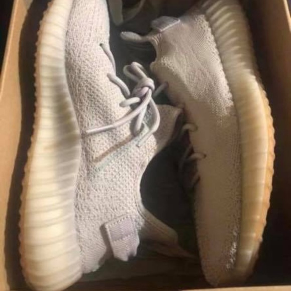 Yeszy Boost - Picture 2 of 2